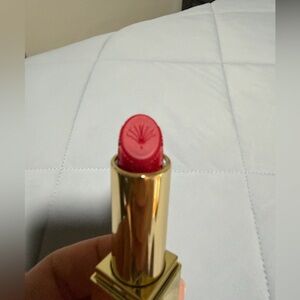 Estée Lauder Red Lipstick